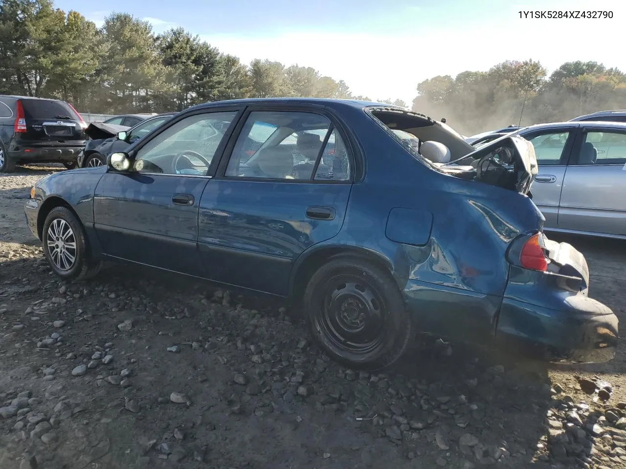 1999 Chevrolet Geo Prizm Base VIN: 1Y1SK5284XZ432790 Lot: 76660084