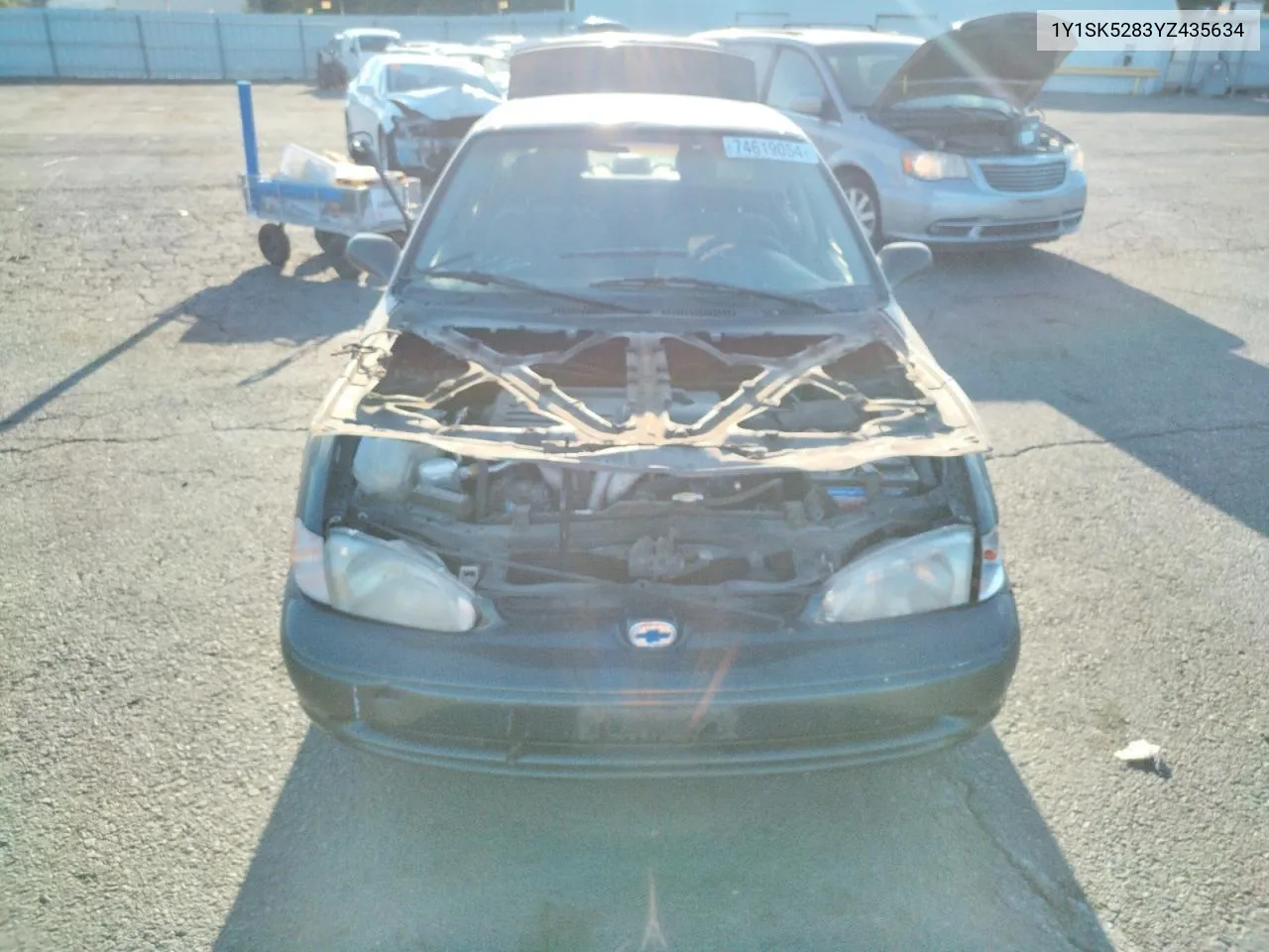 2000 Chevrolet Geo Prizm Base VIN: 1Y1SK5283YZ435634 Lot: 74619054