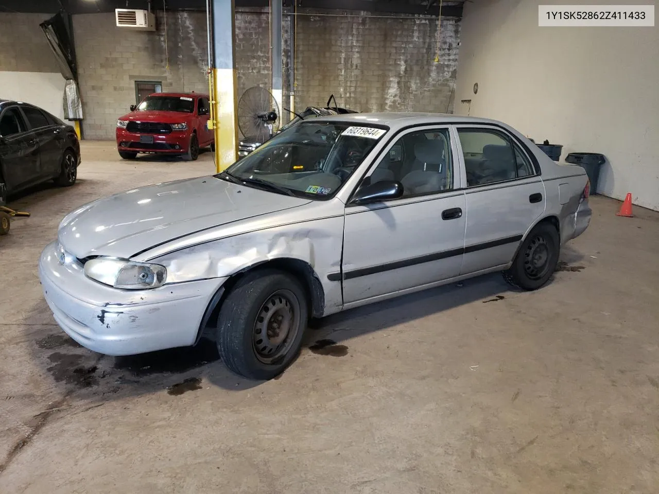 2002 Chevrolet Geo Prizm Base VIN: 1Y1SK52862Z411433 Lot: 60319644