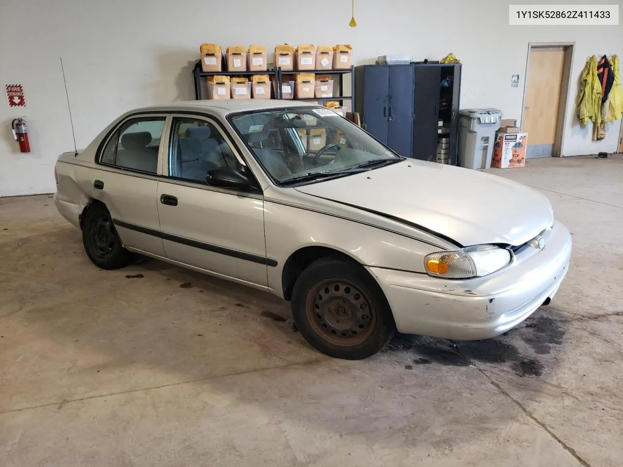 2002 Chevrolet Geo Prizm Base VIN: 1Y1SK52862Z411433 Lot: 60319644