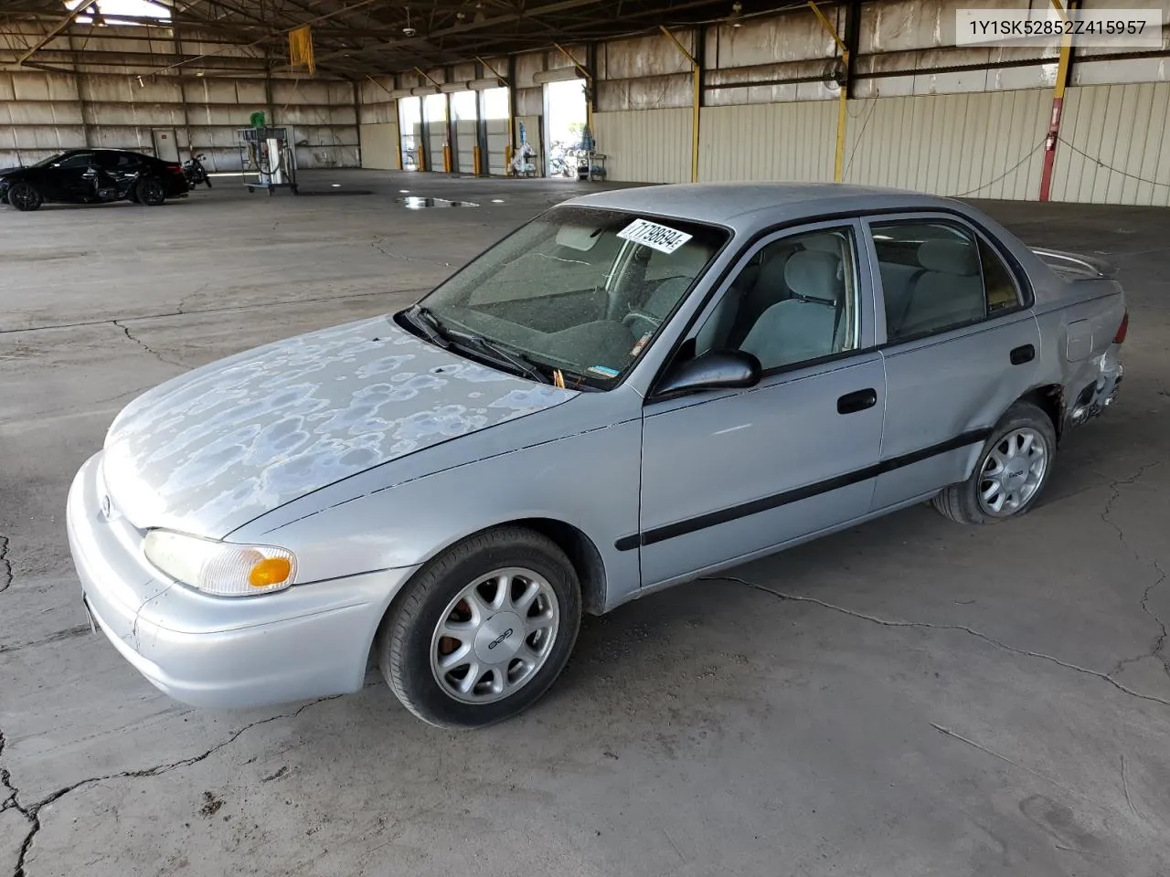 2002 Chevrolet Geo Prizm Base VIN: 1Y1SK52852Z415957 Lot: 71798694