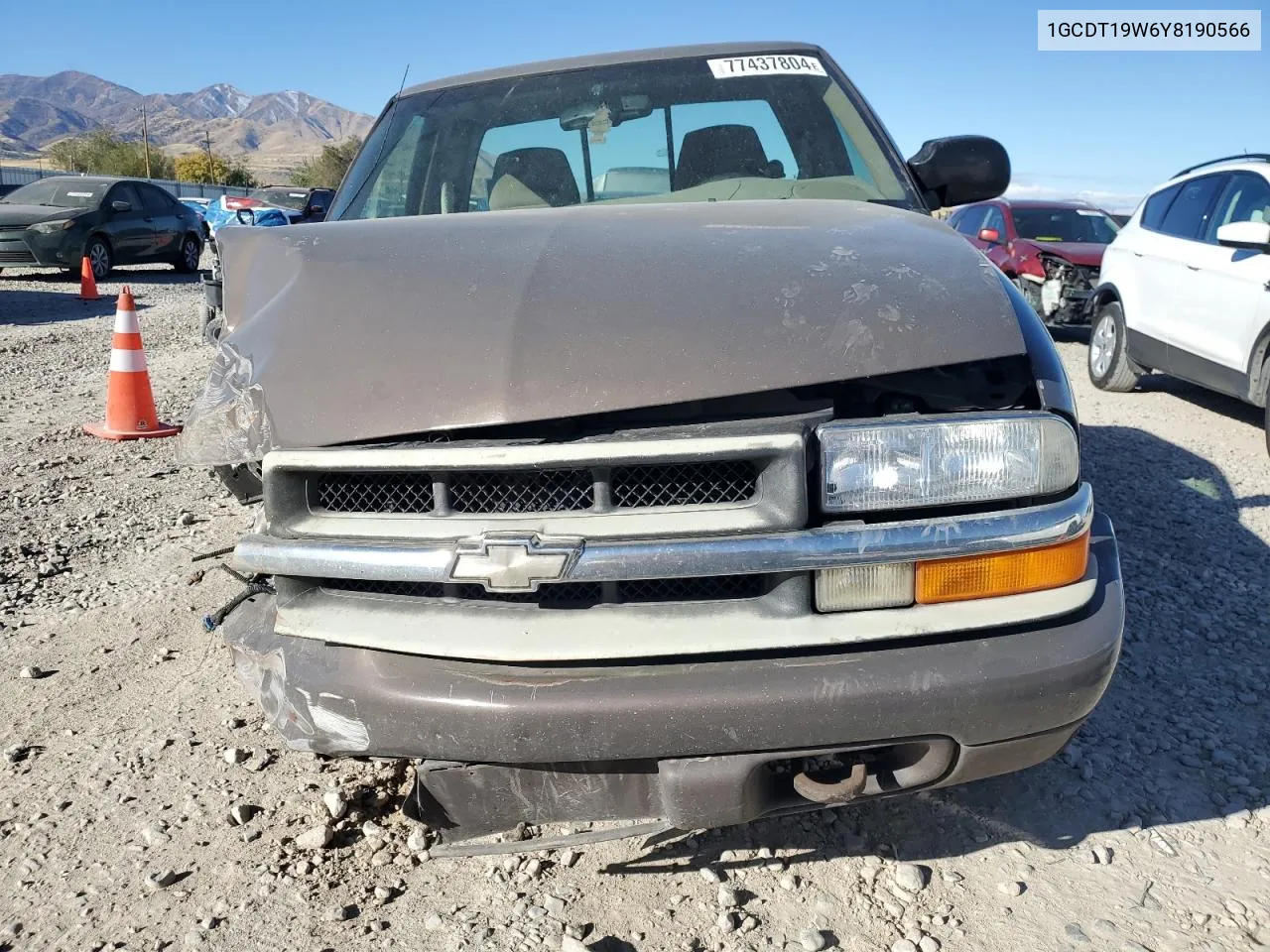 2000 Chevrolet S Truck S10 VIN: 1GCDT19W6Y8190566 Lot: 77437804