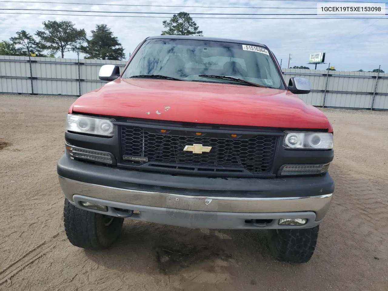 1999 Chevrolet Silverado K1500 VIN: 1GCEK19T5XE153098 Lot: 51516364