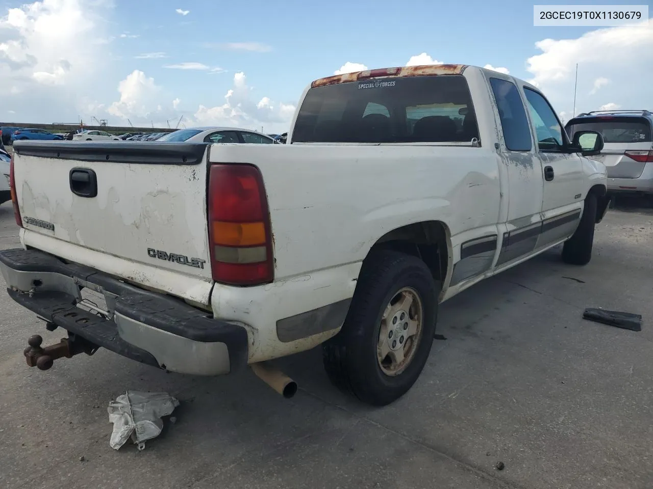 1999 Chevrolet Silverado C1500 VIN: 2GCEC19T0X1130679 Lot: 61845284