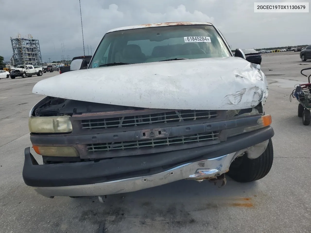 1999 Chevrolet Silverado C1500 VIN: 2GCEC19T0X1130679 Lot: 61845284