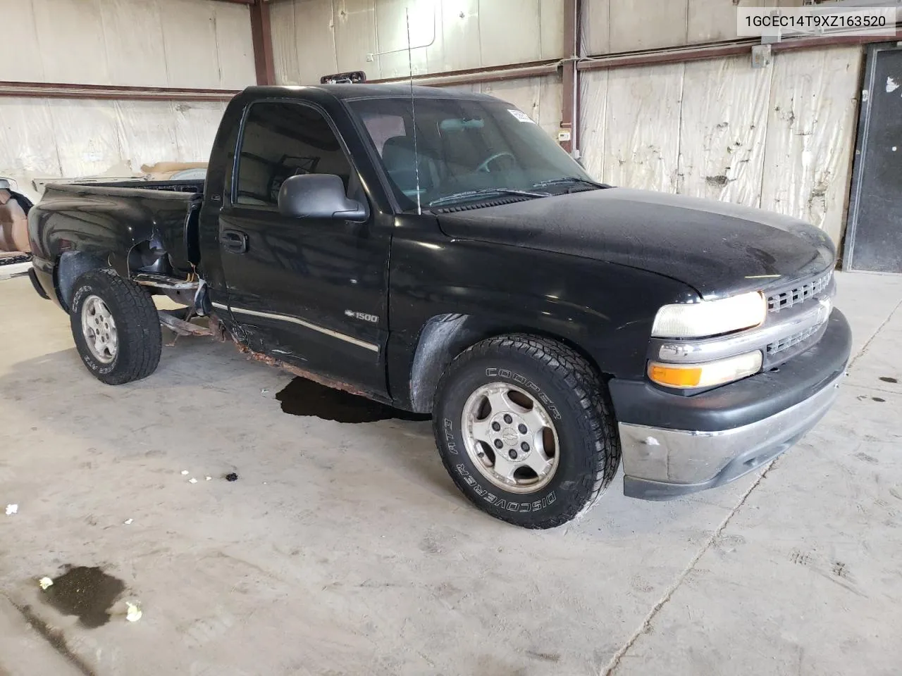 1999 Chevrolet Silverado C1500 VIN: 1GCEC14T9XZ163520 Lot: 65895734