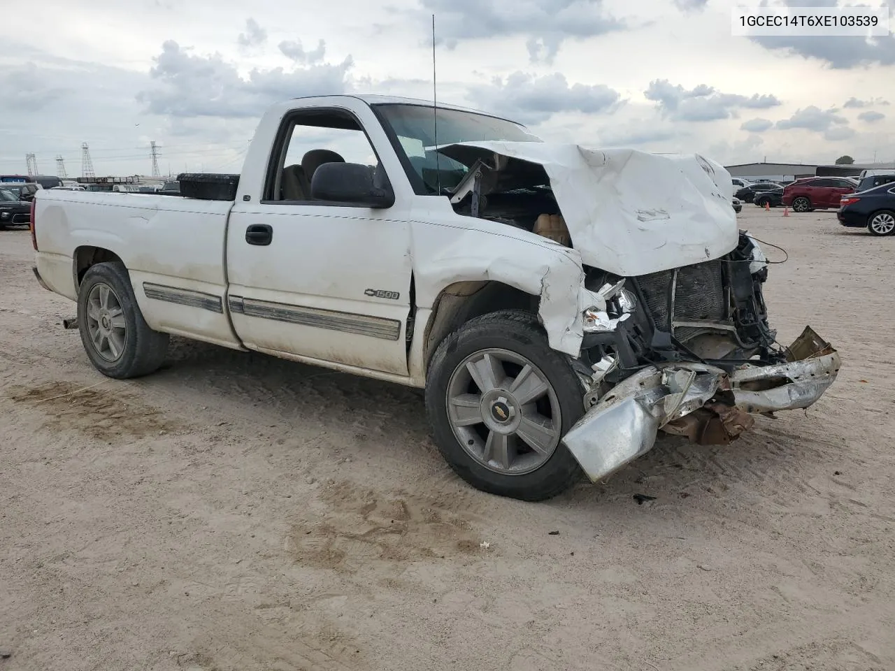 1999 Chevrolet Silverado C1500 VIN: 1GCEC14T6XE103539 Lot: 69256284