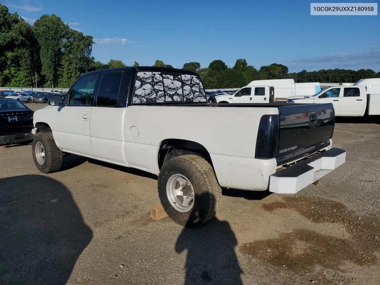 1999 Chevrolet Silverado K2500 VIN: 1GCGK29UXXZ180958 Lot: 69685574