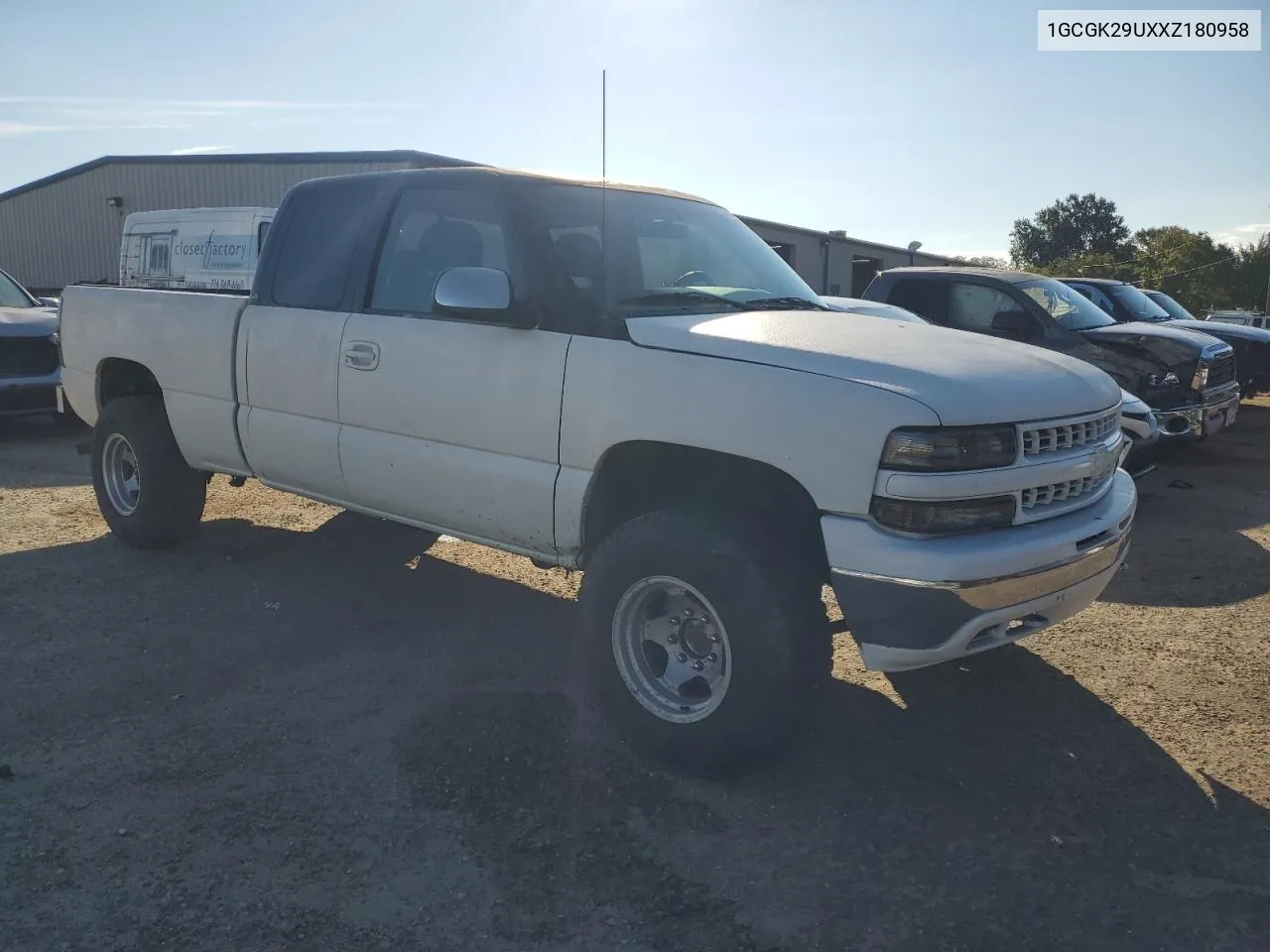 1999 Chevrolet Silverado K2500 VIN: 1GCGK29UXXZ180958 Lot: 69685574