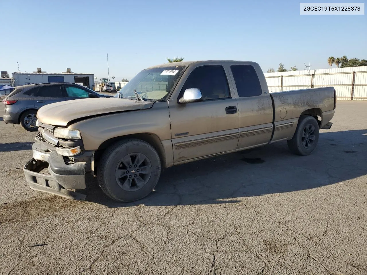 1999 Chevrolet Silverado C1500 VIN: 2GCEC19T6X1228373 Lot: 72216394