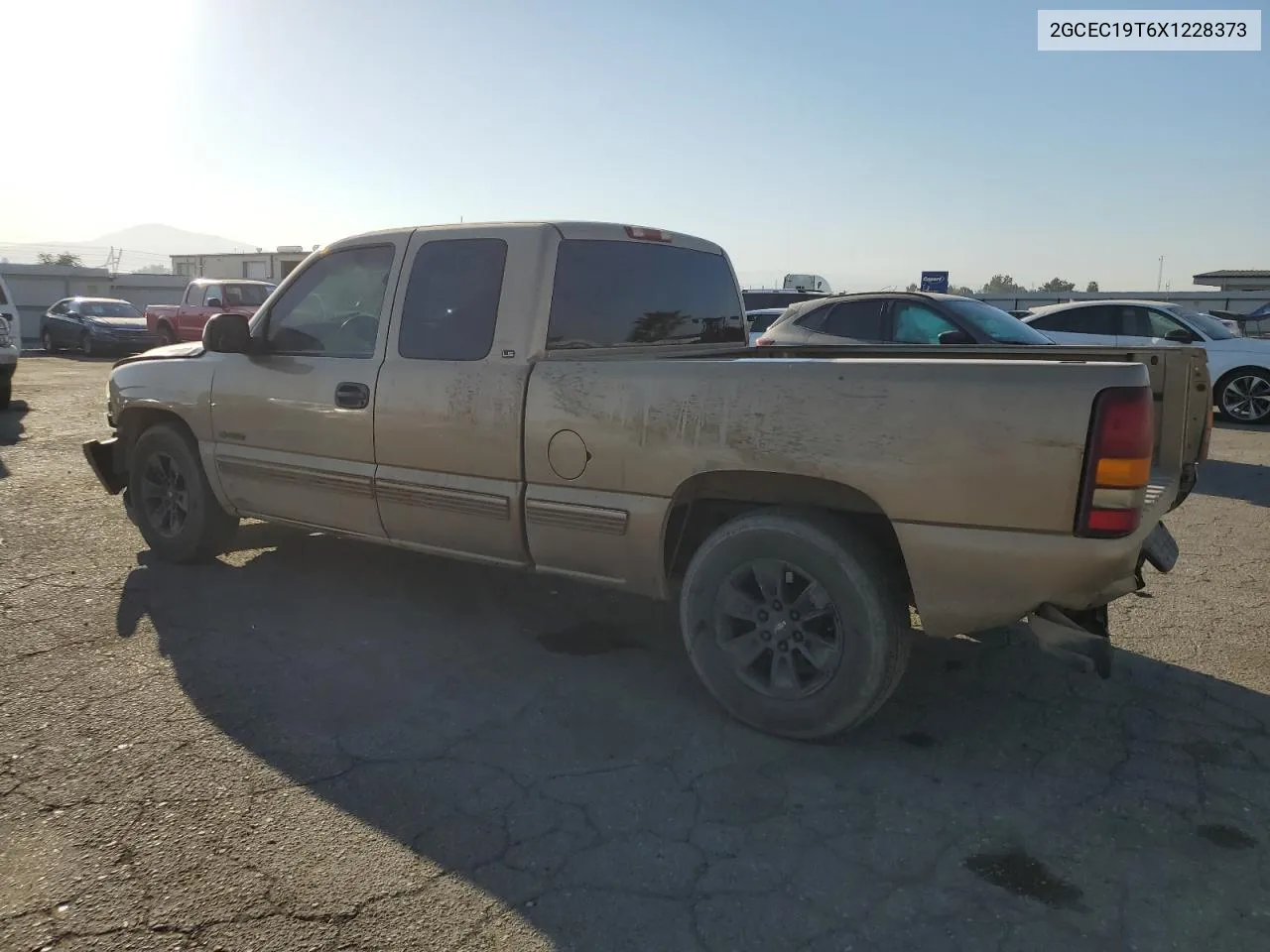 1999 Chevrolet Silverado C1500 VIN: 2GCEC19T6X1228373 Lot: 72216394