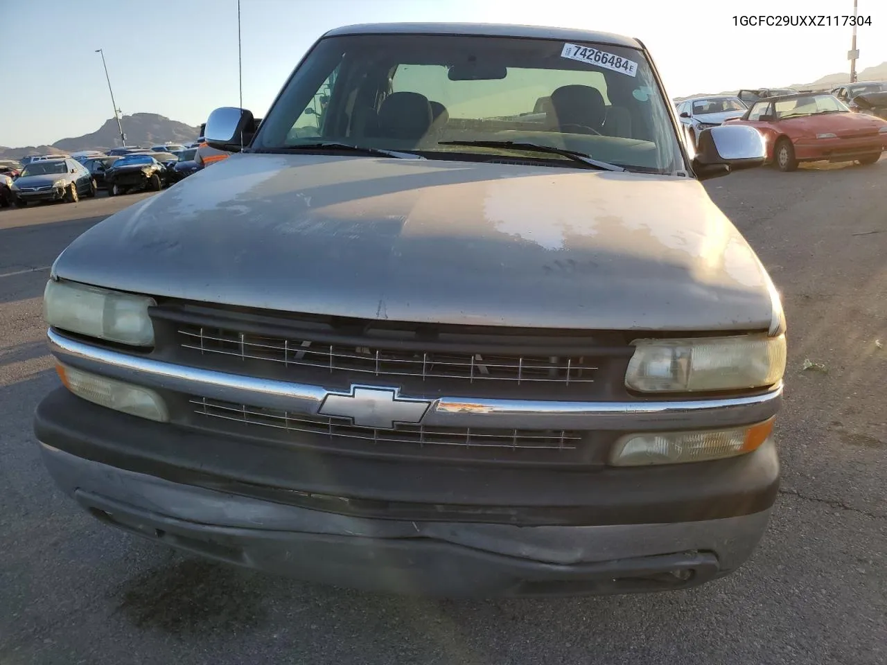 1999 Chevrolet Silverado C2500 VIN: 1GCFC29UXXZ117304 Lot: 74266484