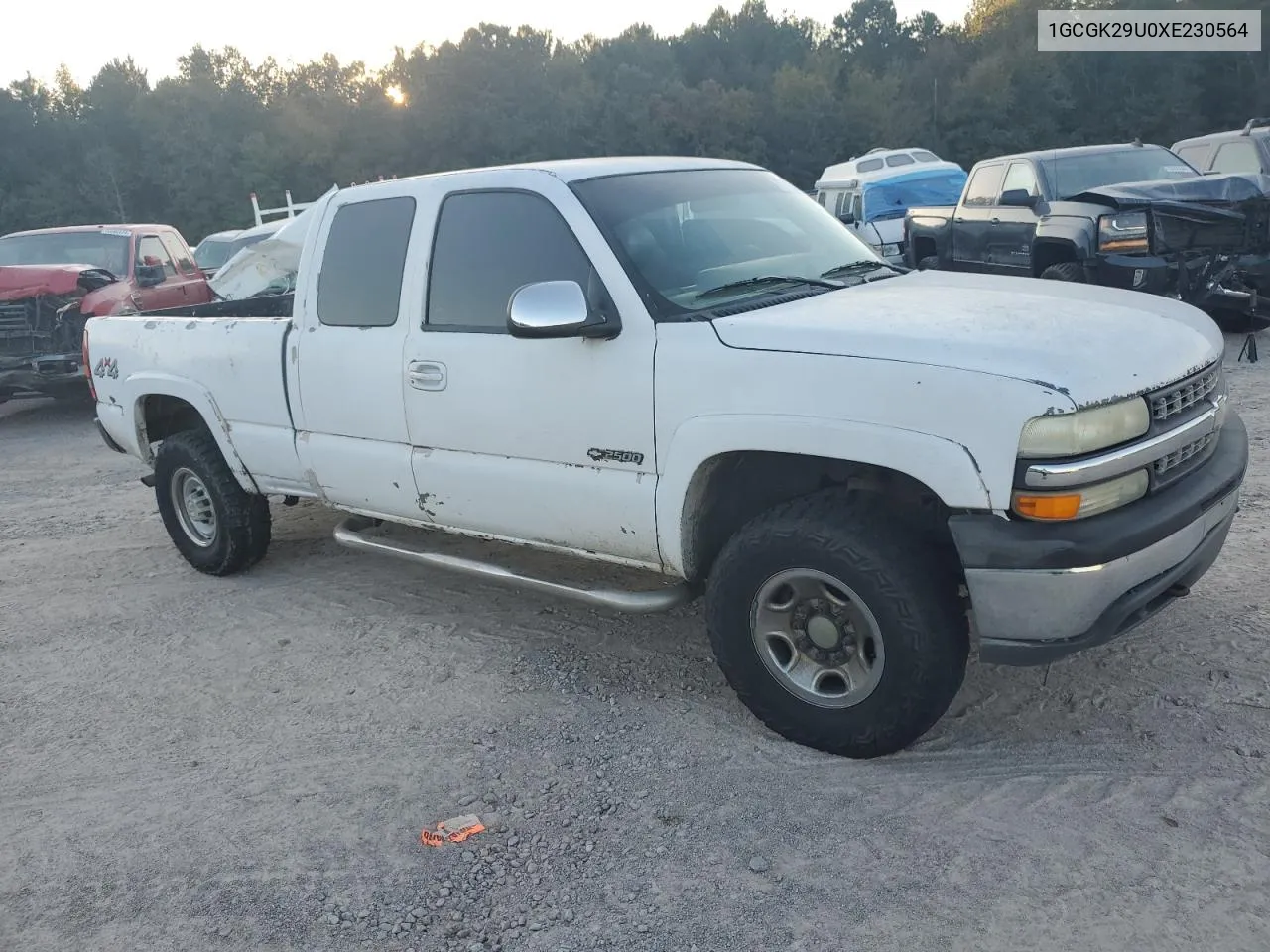 1999 Chevrolet Silverado K2500 VIN: 1GCGK29U0XE230564 Lot: 77198844