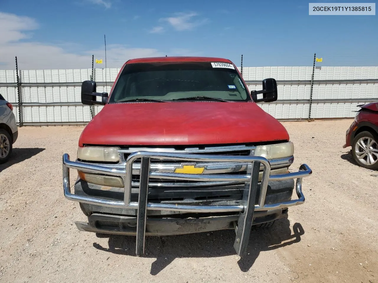 2000 Chevrolet Silverado K1500 VIN: 2GCEK19T1Y1385815 Lot: 57039604