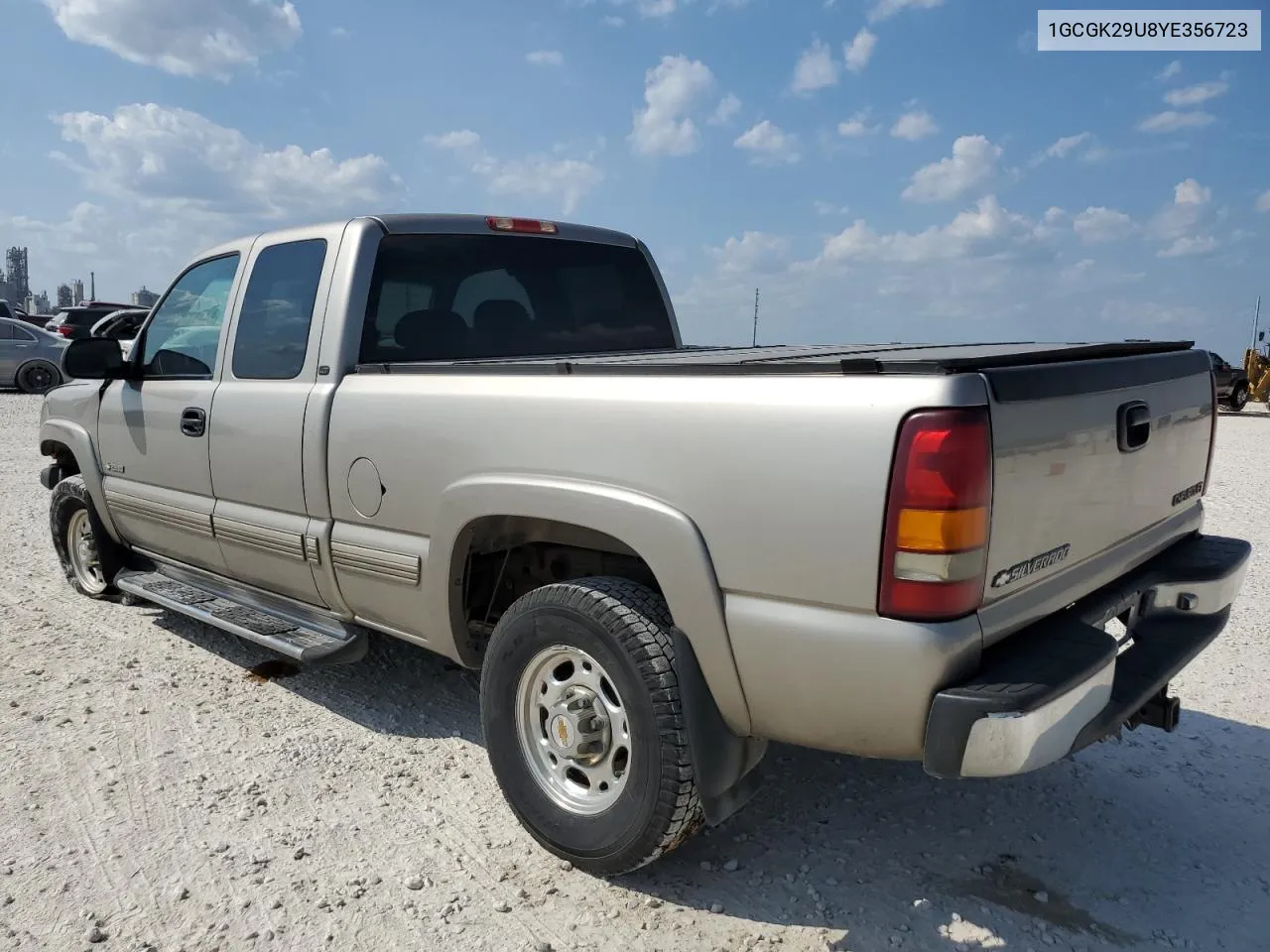 1GCGK29U8YE356723 2000 Chevrolet Silverado K2500