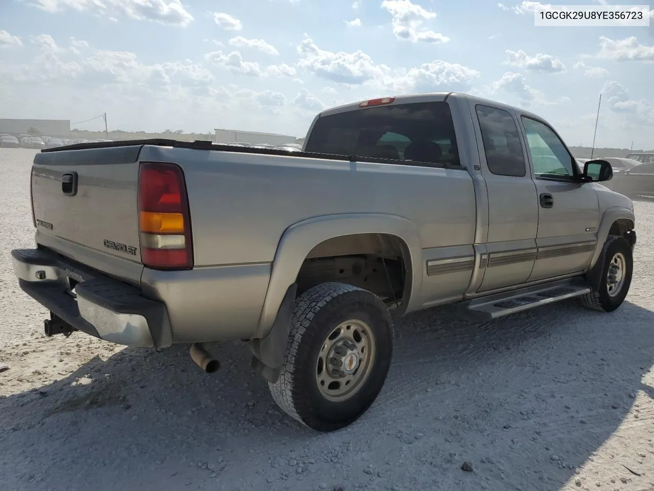 1GCGK29U8YE356723 2000 Chevrolet Silverado K2500