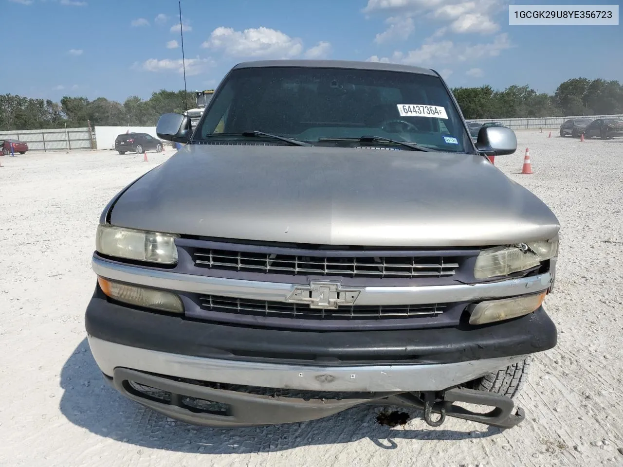 2000 Chevrolet Silverado K2500 VIN: 1GCGK29U8YE356723 Lot: 64437364