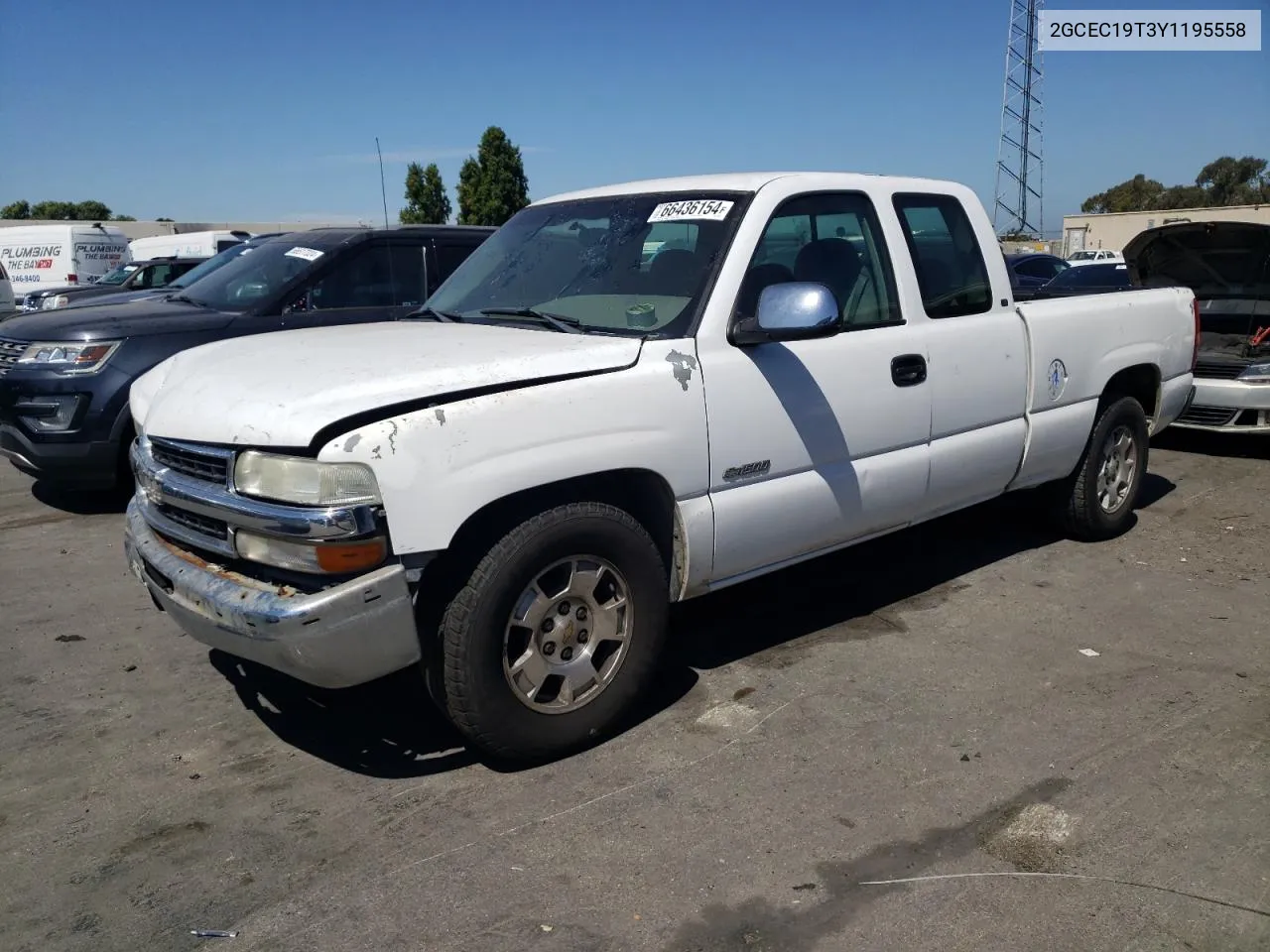 2000 Chevrolet Silverado C1500 VIN: 2GCEC19T3Y1195558 Lot: 66436154