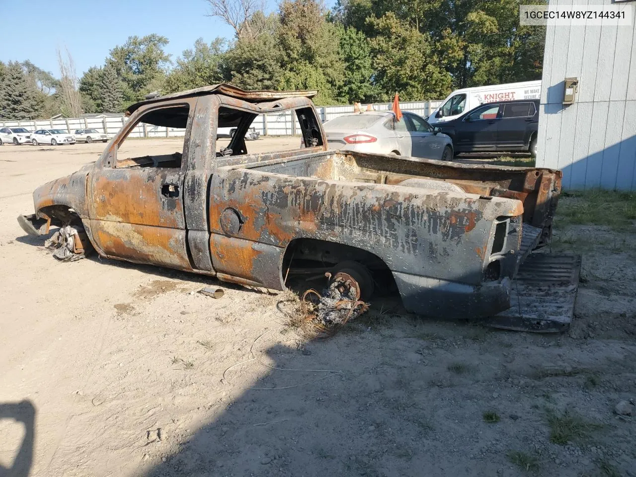 2000 Chevrolet Silverado C1500 VIN: 1GCEC14W8YZ144341 Lot: 69194604