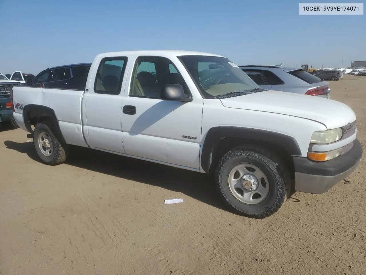 2000 Chevrolet Silverado K1500 VIN: 1GCEK19V9YE174071 Lot: 69478544