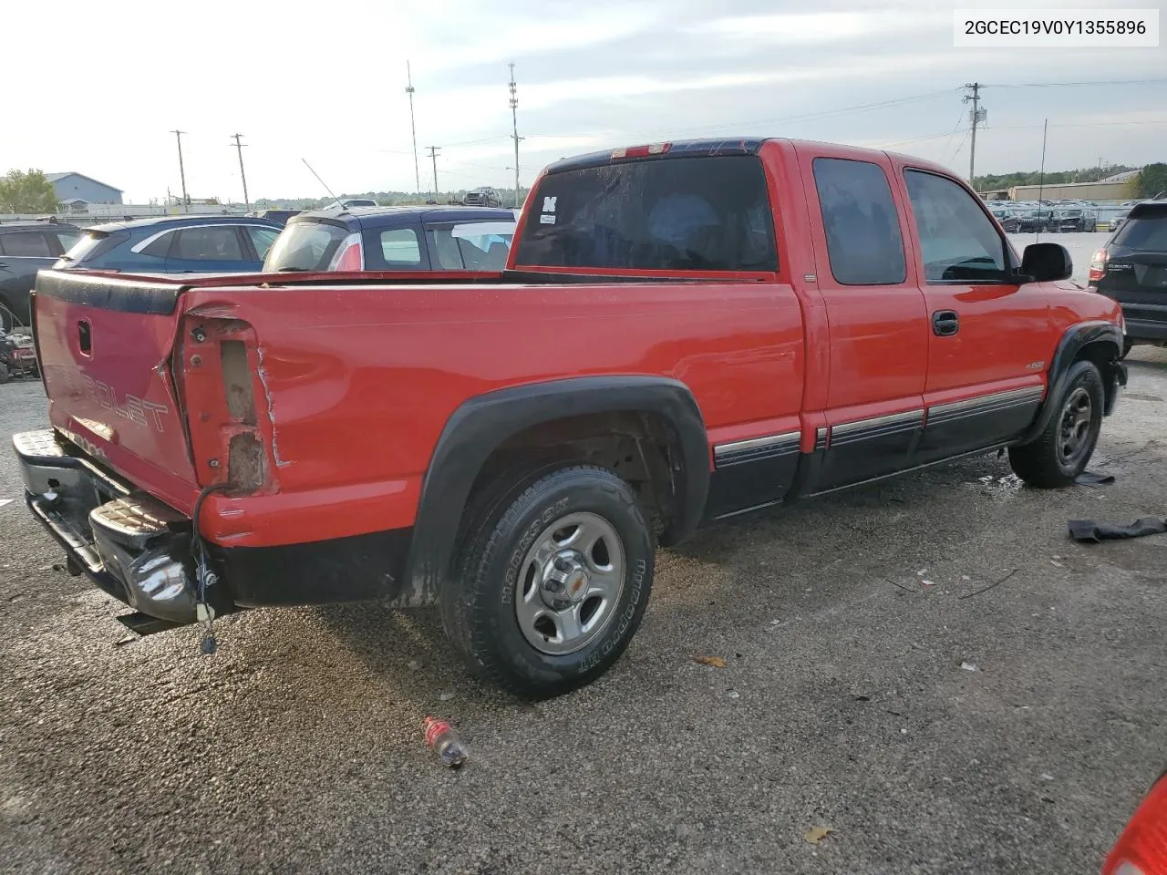 2000 Chevrolet Silverado C1500 VIN: 2GCEC19V0Y1355896 Lot: 70247404