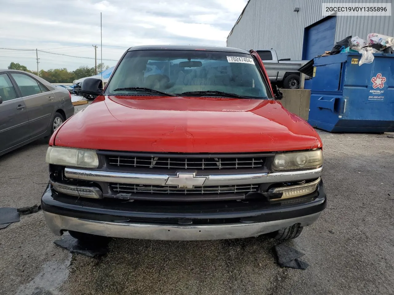 2000 Chevrolet Silverado C1500 VIN: 2GCEC19V0Y1355896 Lot: 70247404