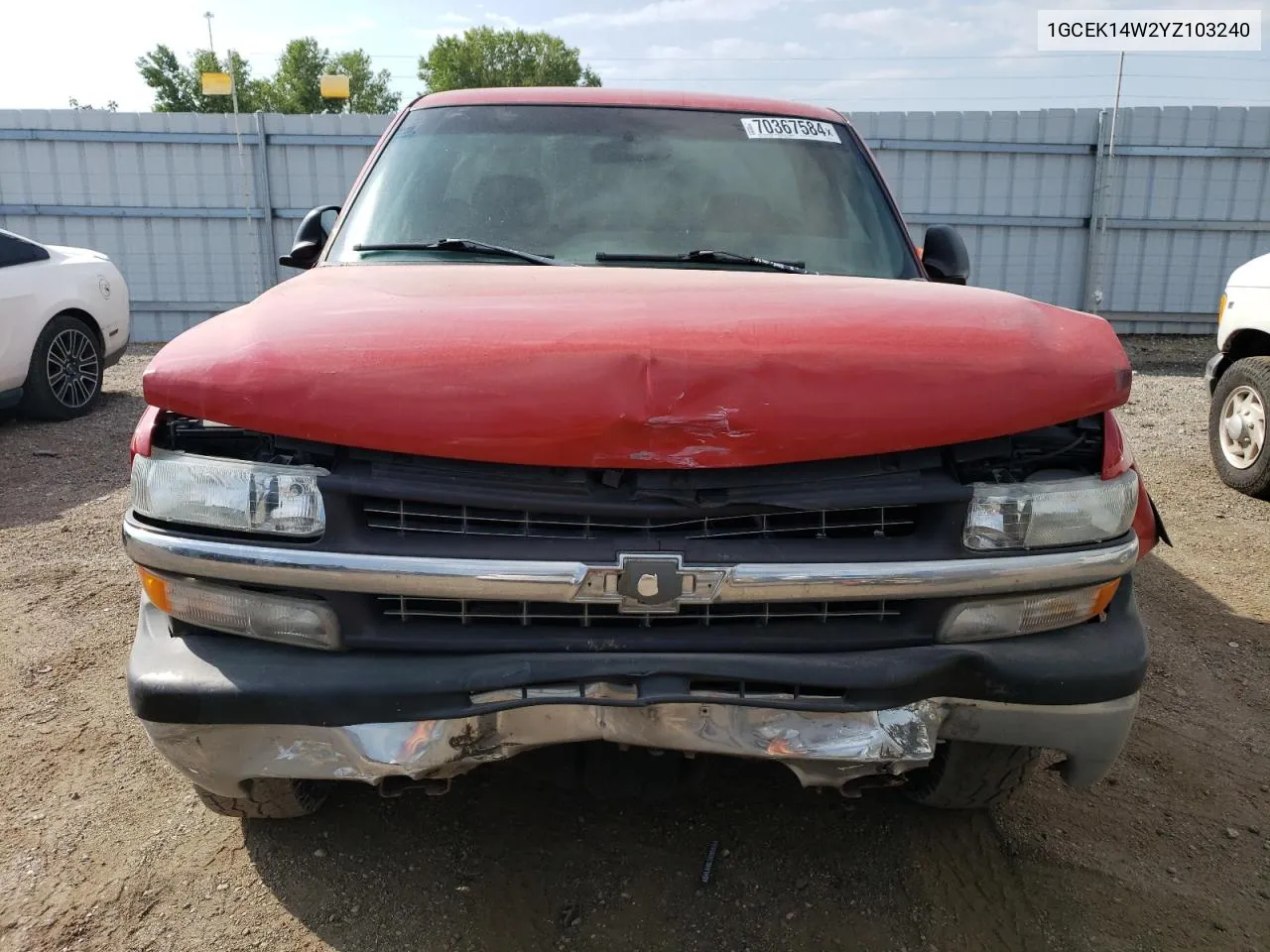 2000 Chevrolet Silverado K1500 VIN: 1GCEK14W2YZ103240 Lot: 70367584