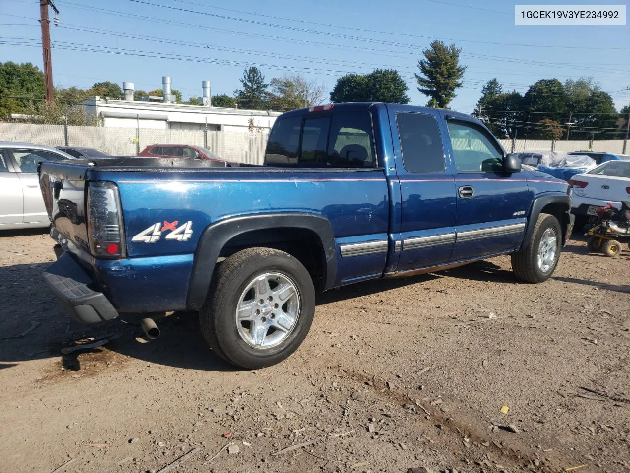 2000 Chevrolet Silverado K1500 VIN: 1GCEK19V3YE234992 Lot: 72350204