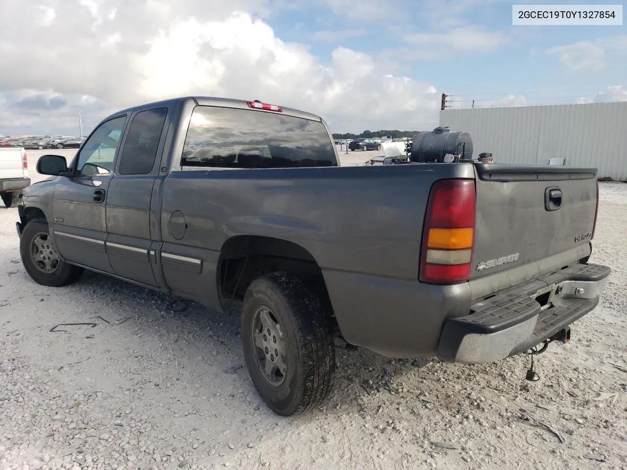 2000 Chevrolet Silverado C1500 VIN: 2GCEC19T0Y1327854 Lot: 72445324