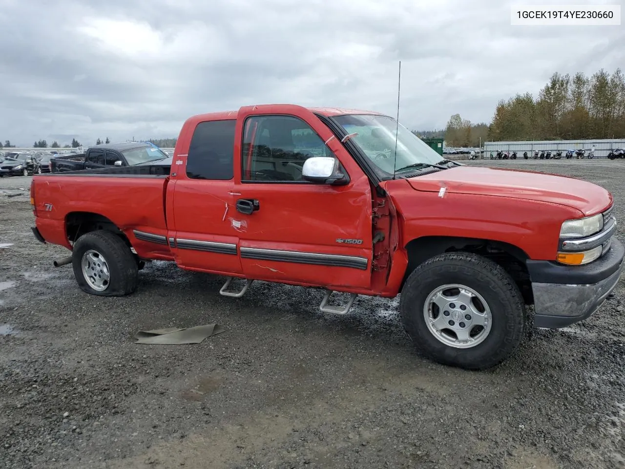 2000 Chevrolet Silverado K1500 VIN: 1GCEK19T4YE230660 Lot: 73372764