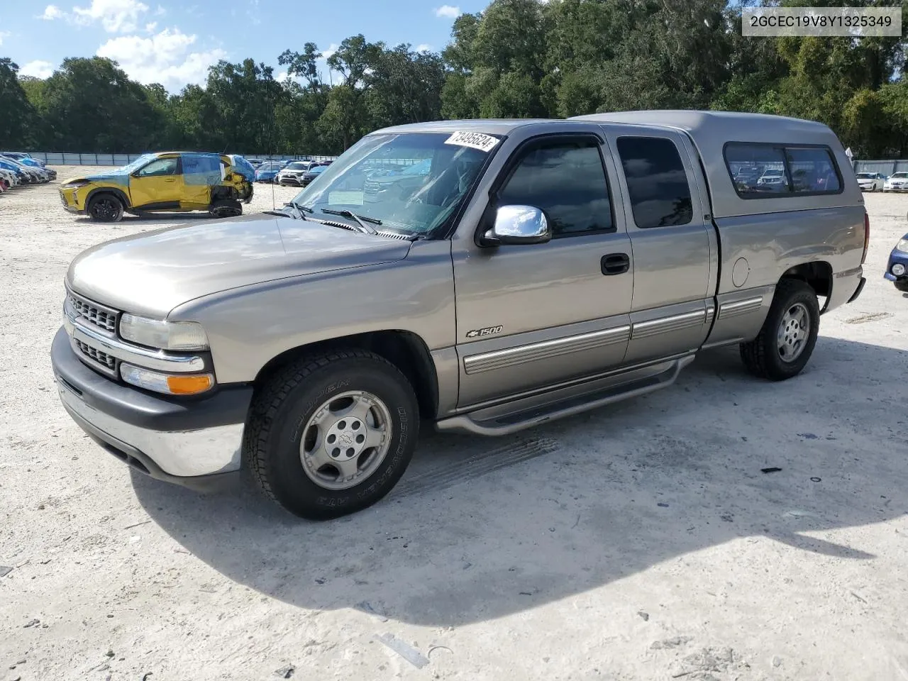 2000 Chevrolet Silverado C1500 VIN: 2GCEC19V8Y1325349 Lot: 73495624