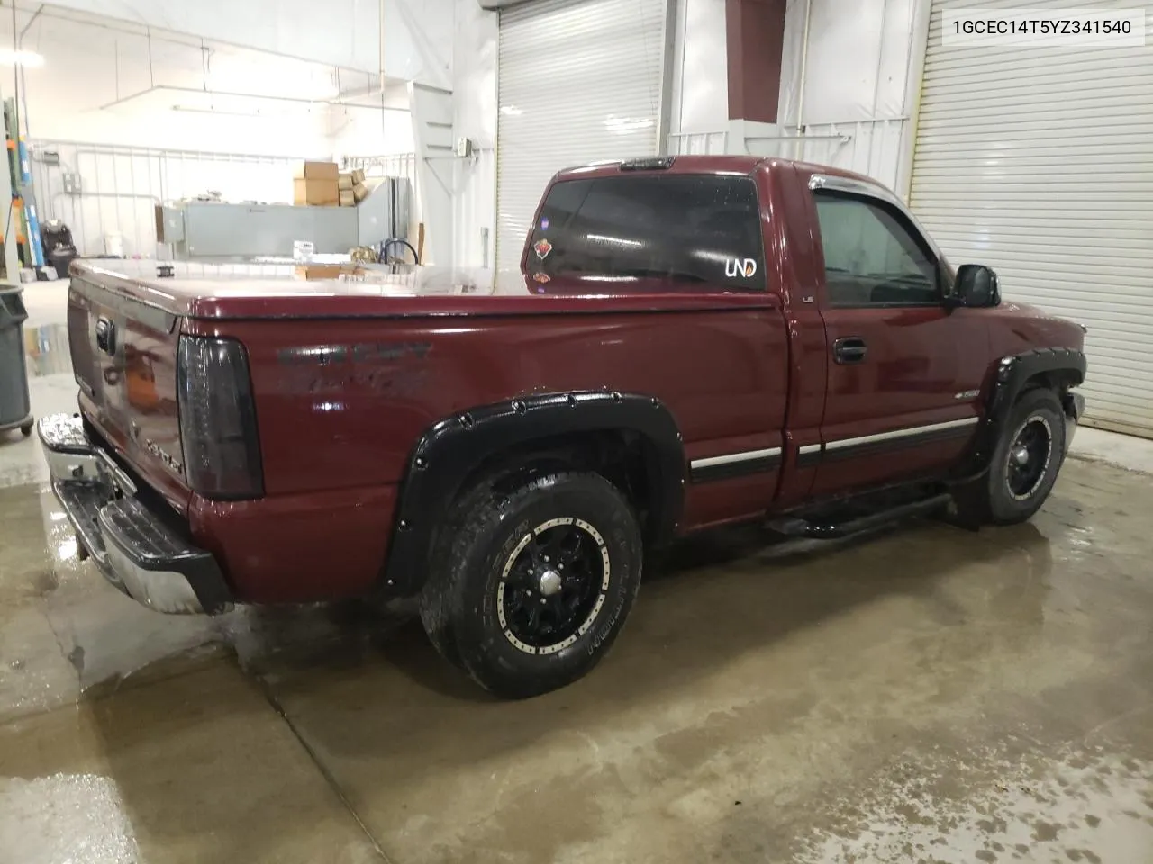 2000 Chevrolet Silverado C1500 VIN: 1GCEC14T5YZ341540 Lot: 73950274