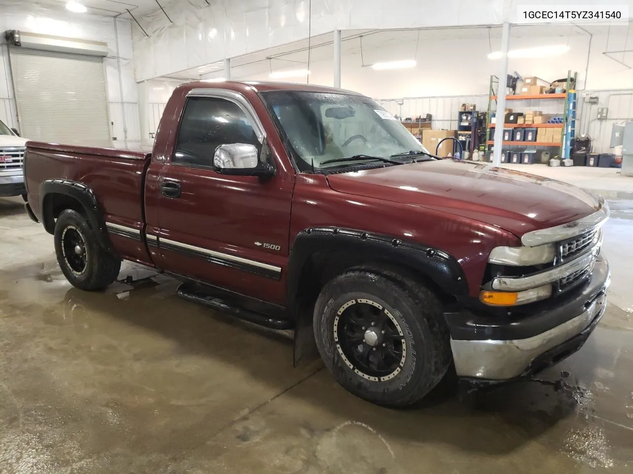 2000 Chevrolet Silverado C1500 VIN: 1GCEC14T5YZ341540 Lot: 73950274