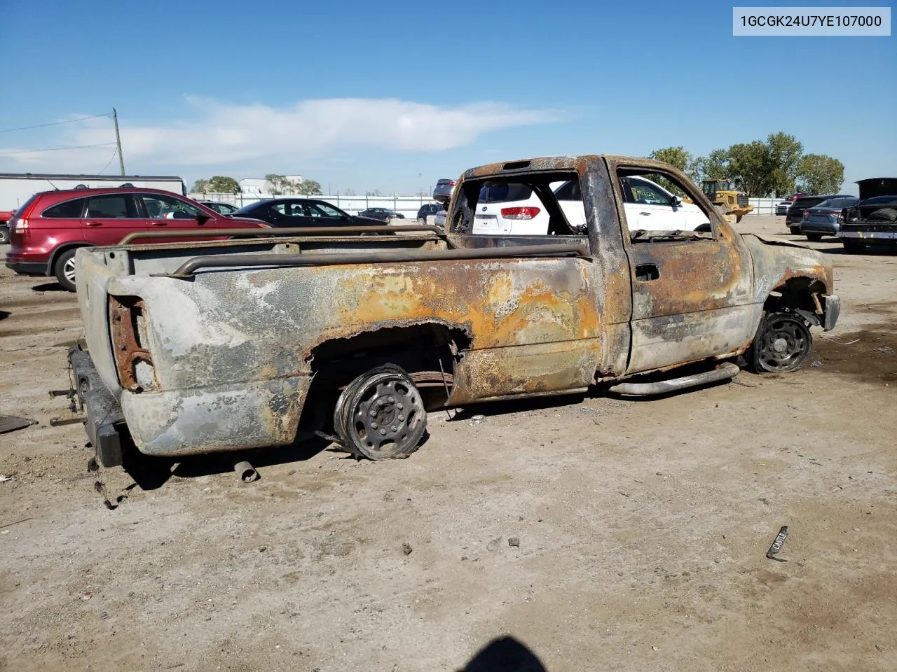 2000 Chevrolet Silverado K2500 VIN: 1GCGK24U7YE107000 Lot: 74624144