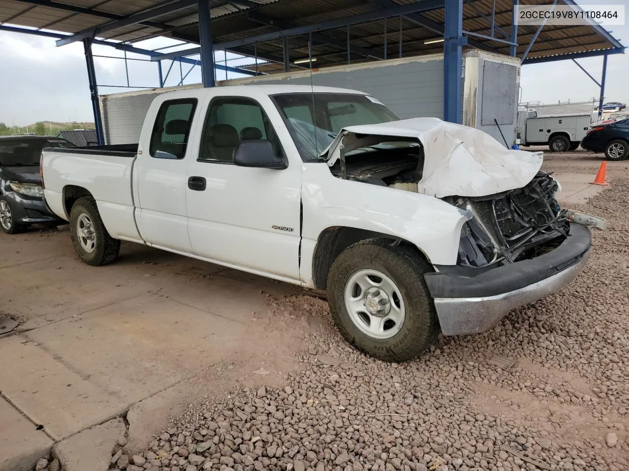 2000 Chevrolet Silverado C1500 VIN: 2GCEC19V8Y1108464 Lot: 75069654