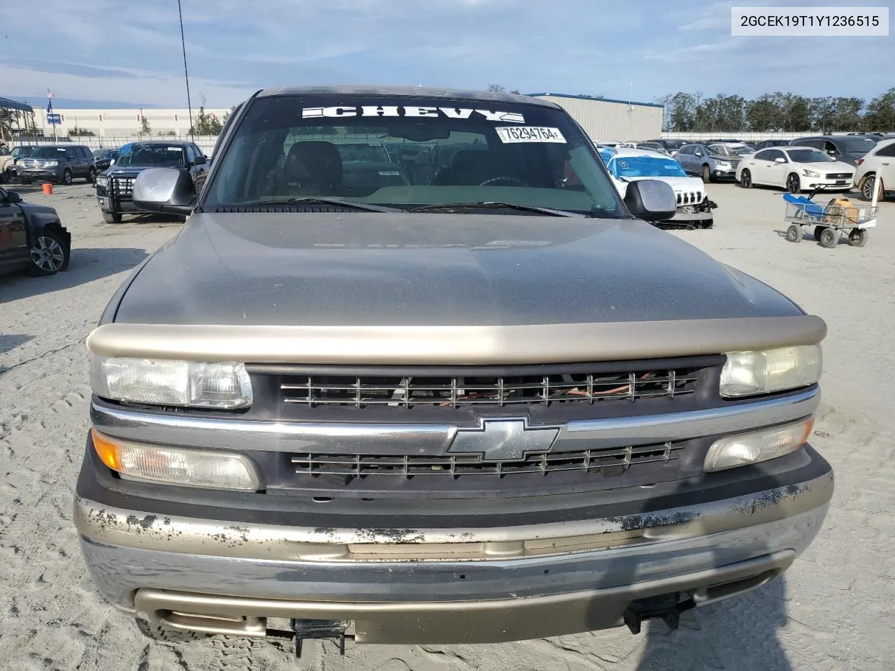 2000 Chevrolet Silverado K1500 VIN: 2GCEK19T1Y1236515 Lot: 76294764