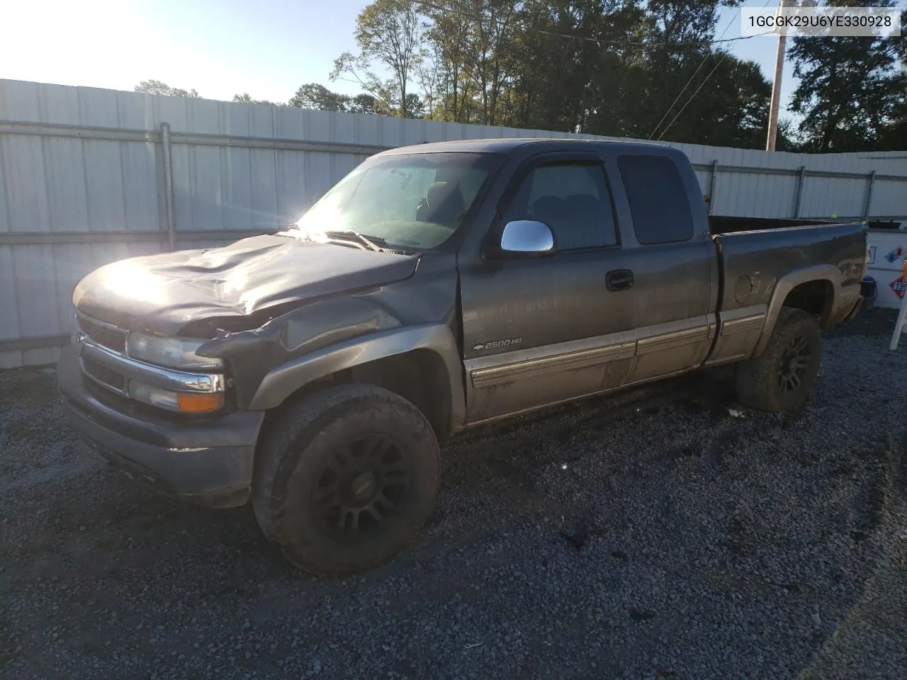 2000 Chevrolet Silverado K2500 VIN: 1GCGK29U6YE330928 Lot: 76973284