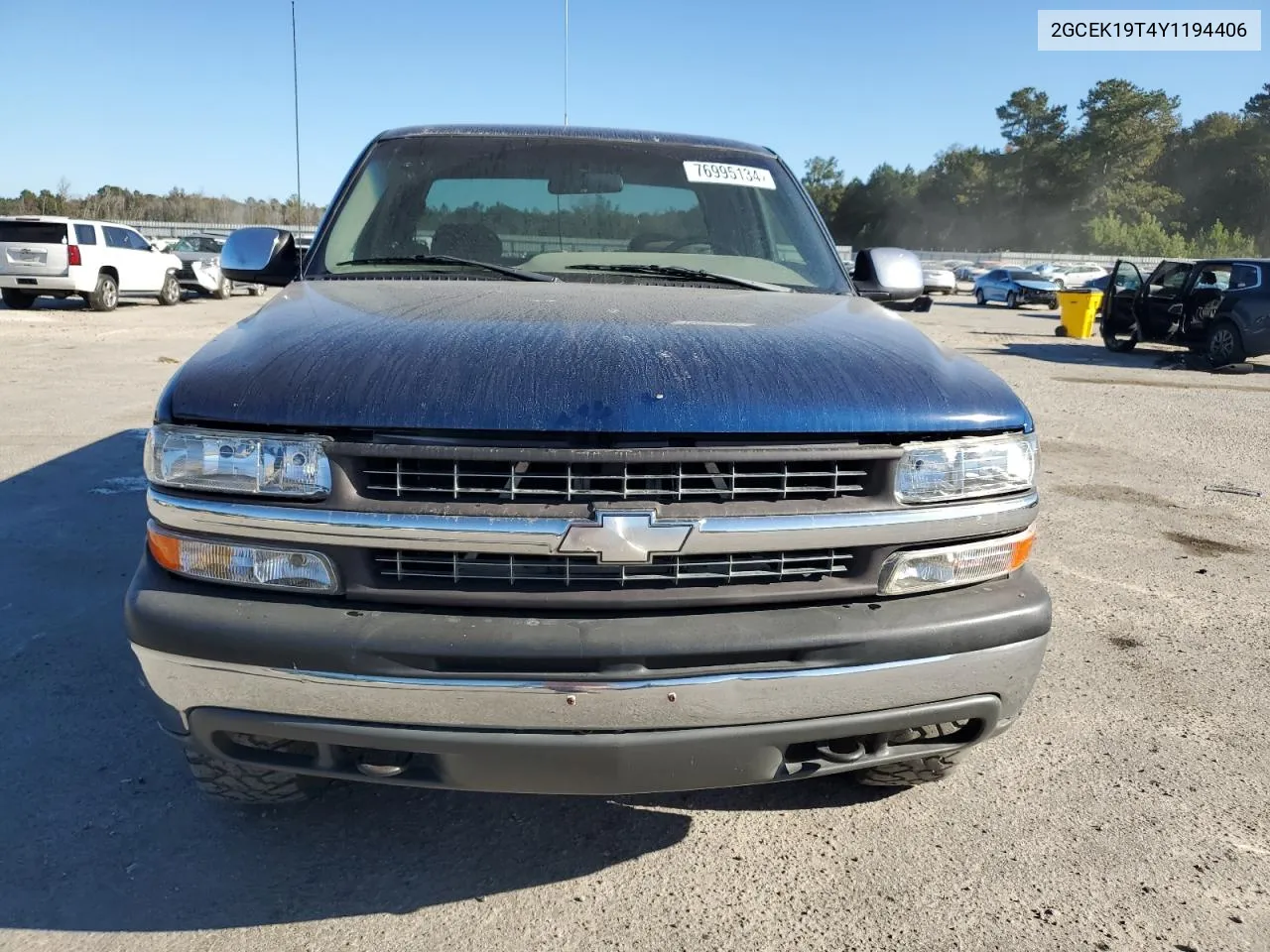 2000 Chevrolet Silverado K1500 VIN: 2GCEK19T4Y1194406 Lot: 76995134