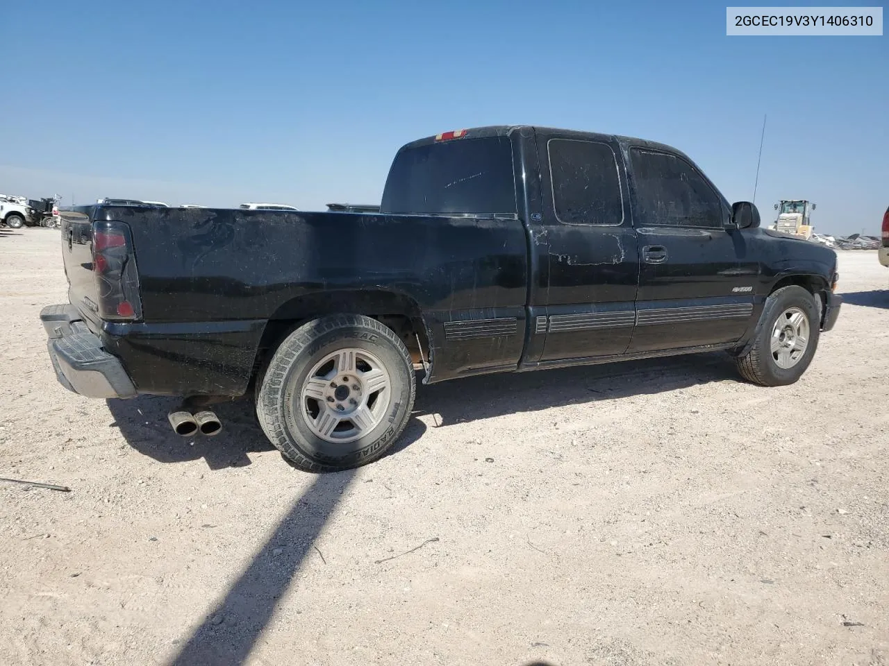 2000 Chevrolet Silverado C1500 VIN: 2GCEC19V3Y1406310 Lot: 78144554