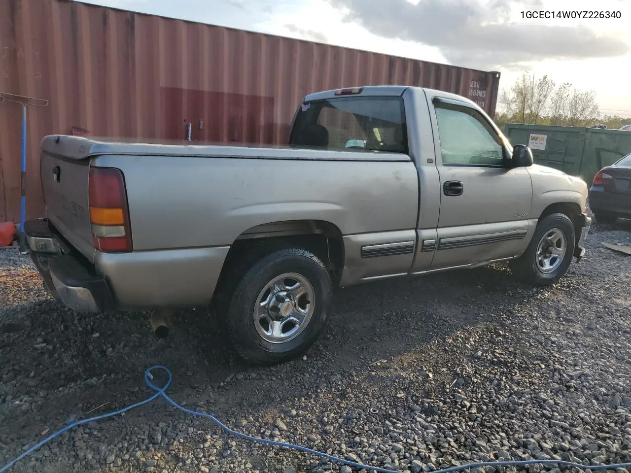 2000 Chevrolet Silverado C1500 VIN: 1GCEC14W0YZ226340 Lot: 78533114