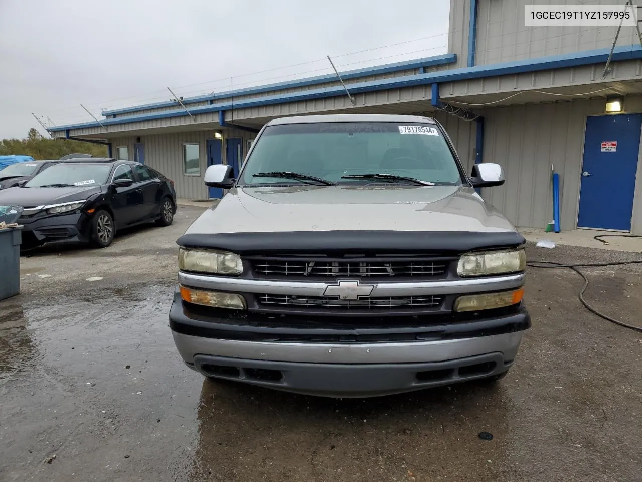 2000 Chevrolet Silverado C1500 VIN: 1GCEC19T1YZ157995 Lot: 79178544