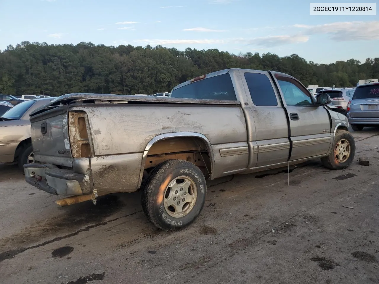 2000 Chevrolet Silverado C1500 VIN: 2GCEC19T1Y1220814 Lot: 79472674