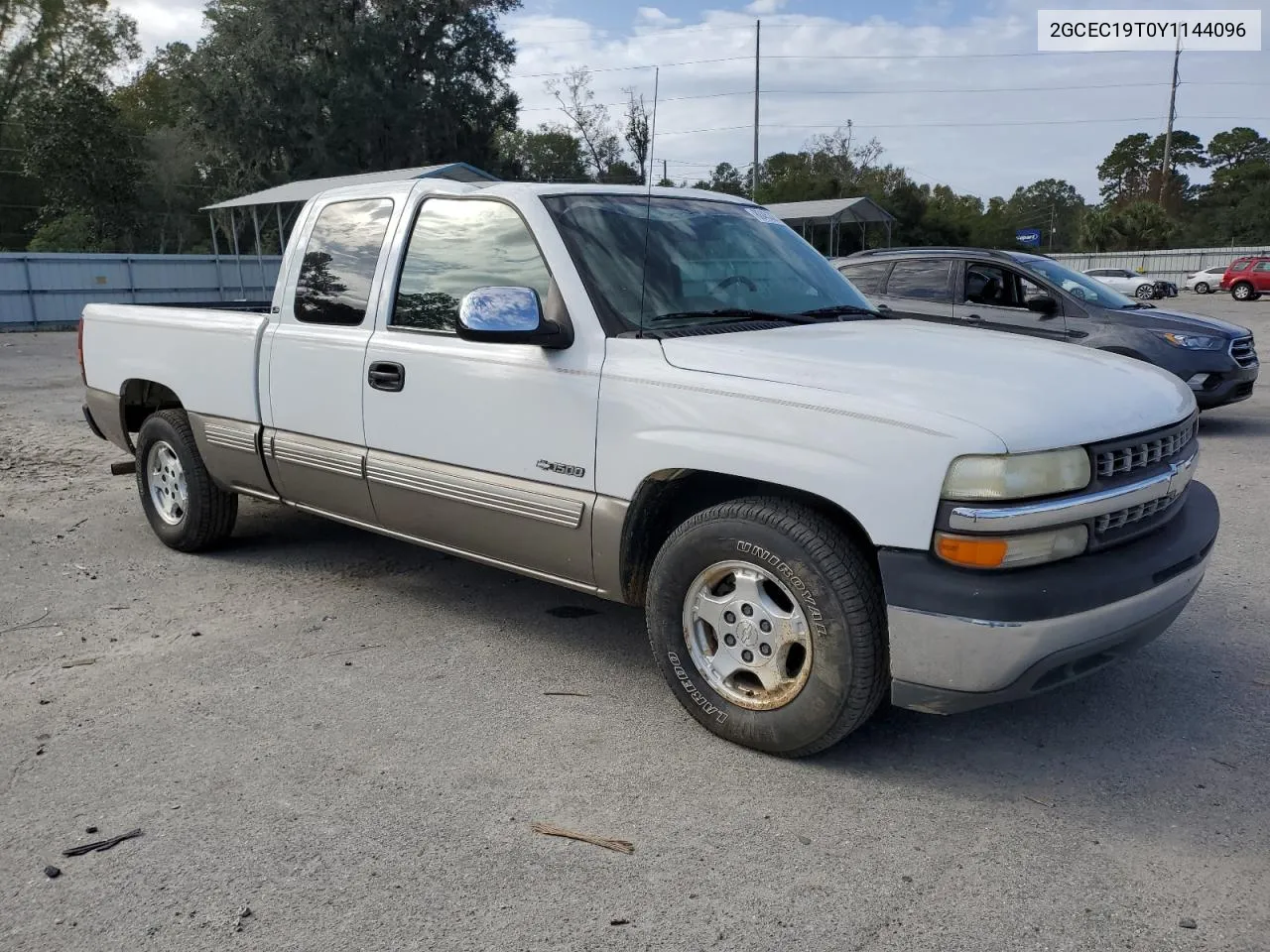 2000 Chevrolet Silverado C1500 VIN: 2GCEC19T0Y1144096 Lot: 80453274