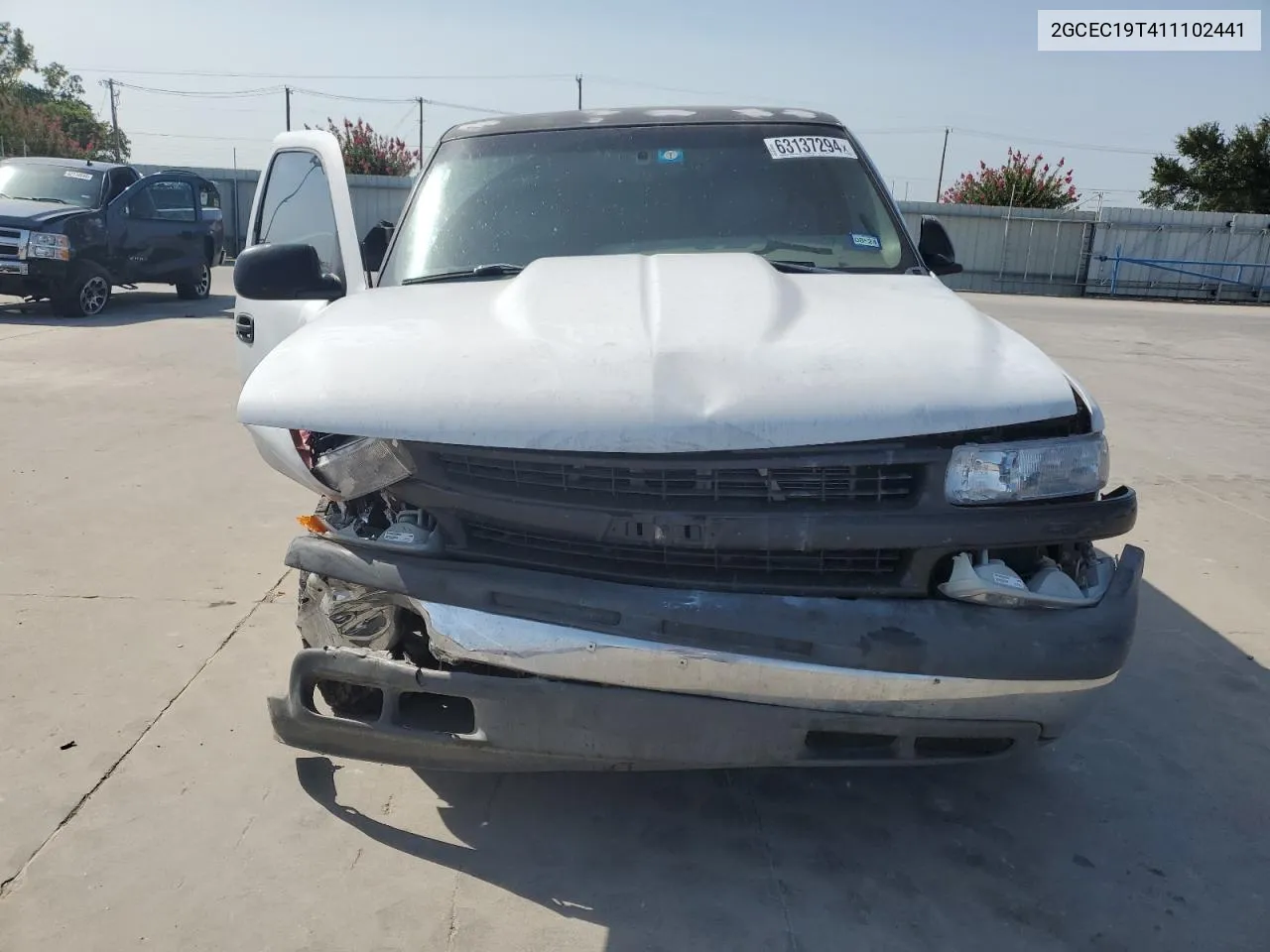 2001 Chevrolet Silverado C1500 VIN: 2GCEC19T411102441 Lot: 63137294