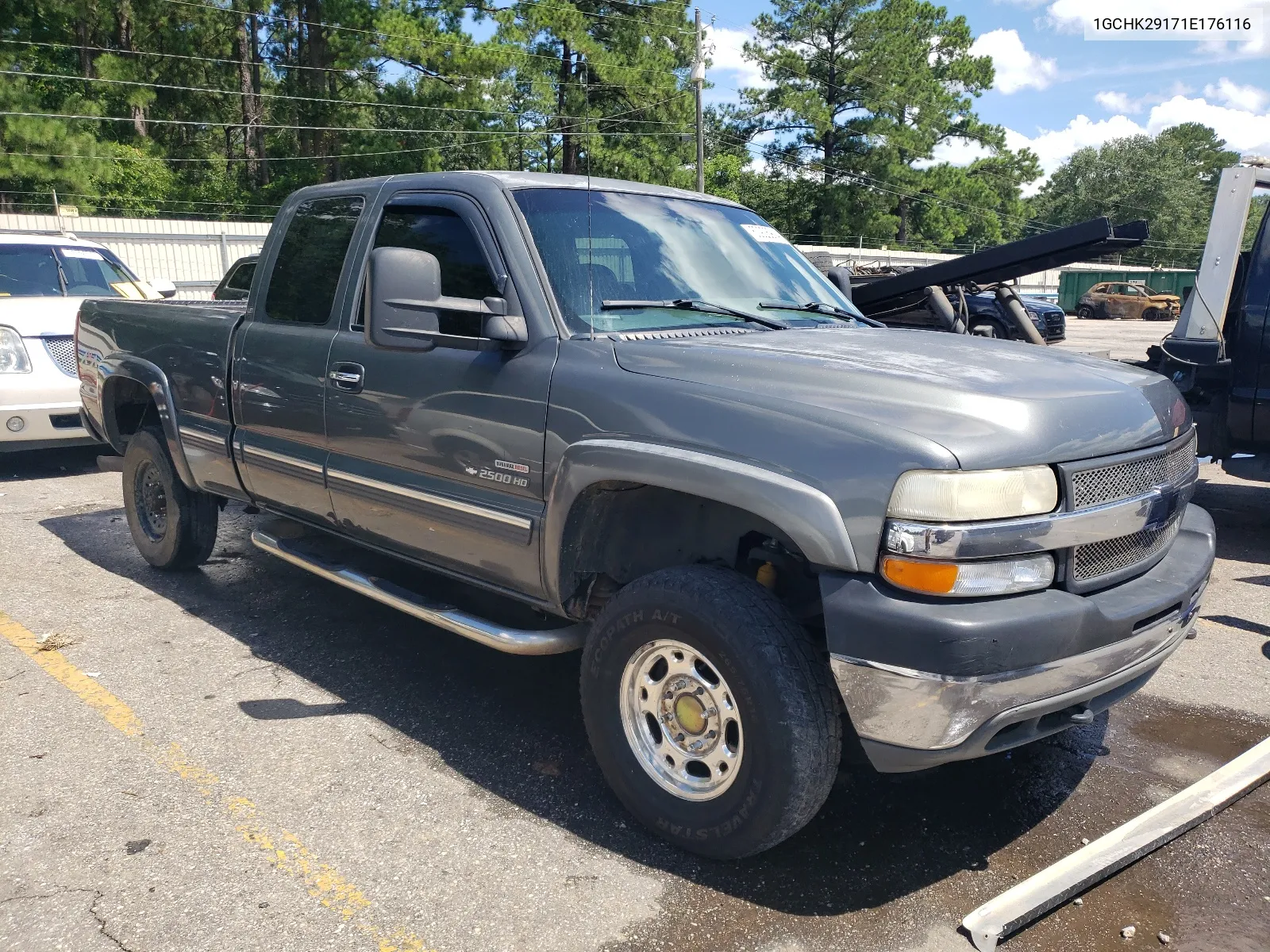 2001 Chevrolet Silverado K2500 Heavy Duty VIN: 1GCHK29171E176116 Lot: 63926904