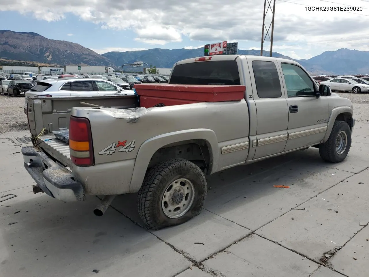 2001 Chevrolet Silverado K2500 Heavy Duty VIN: 1GCHK29G81E239020 Lot: 66420494