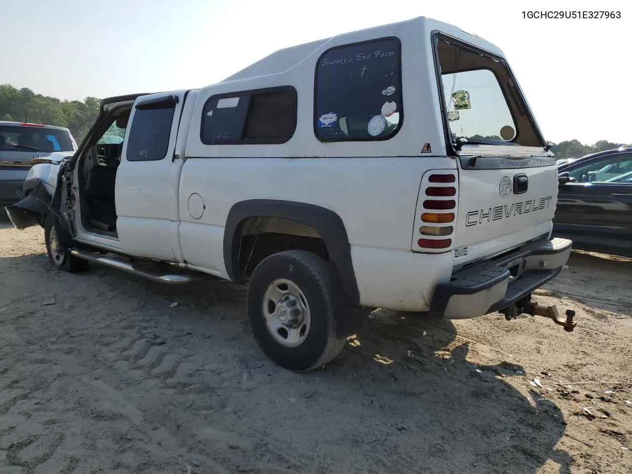 2001 Chevrolet Silverado C2500 Heavy Duty VIN: 1GCHC29U51E327963 Lot: 67097064