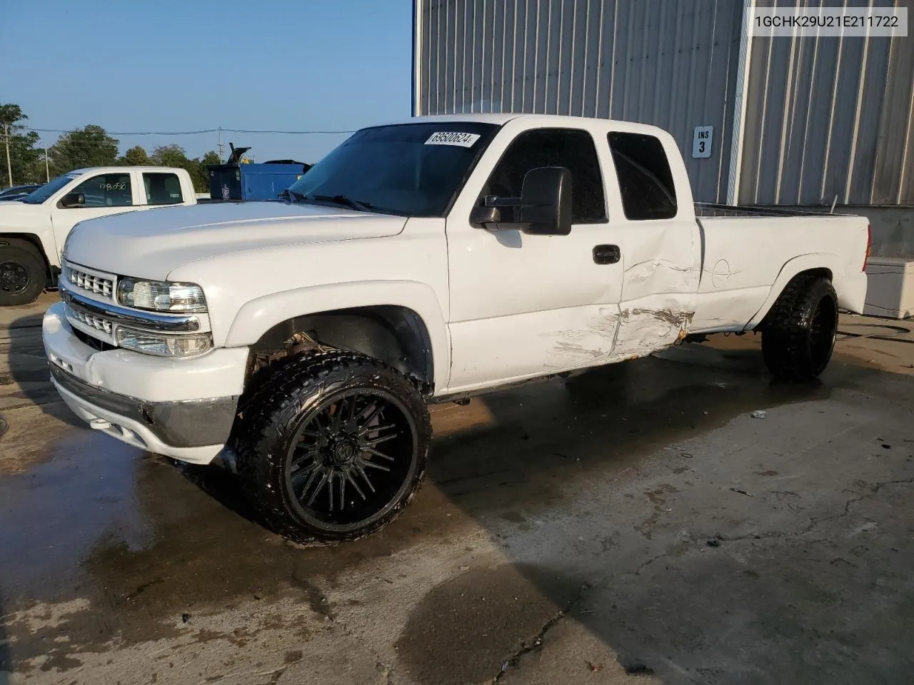 2001 Chevrolet Silverado K2500 Heavy Duty VIN: 1GCHK29U21E211722 Lot: 69500624