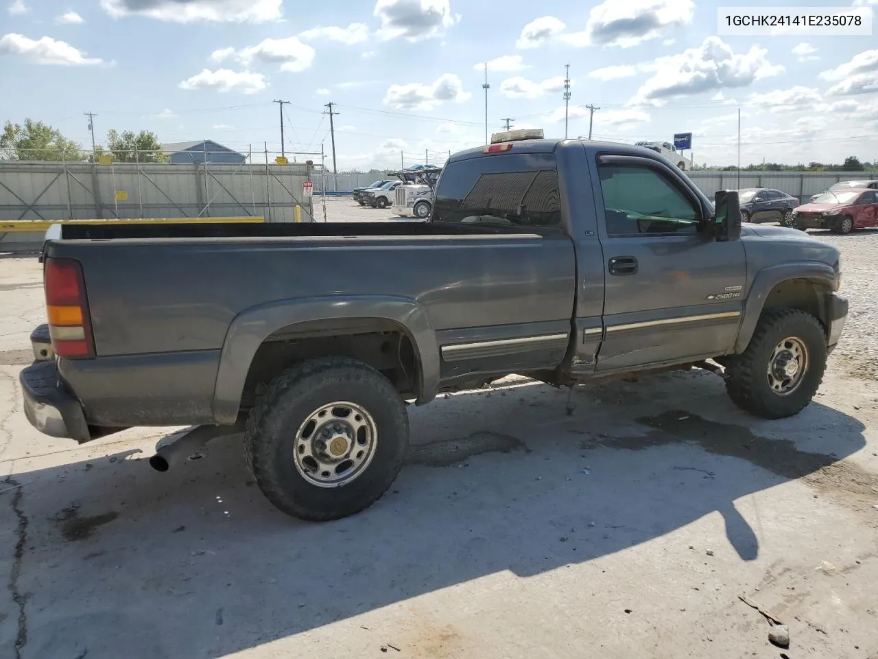 2001 Chevrolet Silverado K2500 Heavy Duty VIN: 1GCHK24141E235078 Lot: 69609054