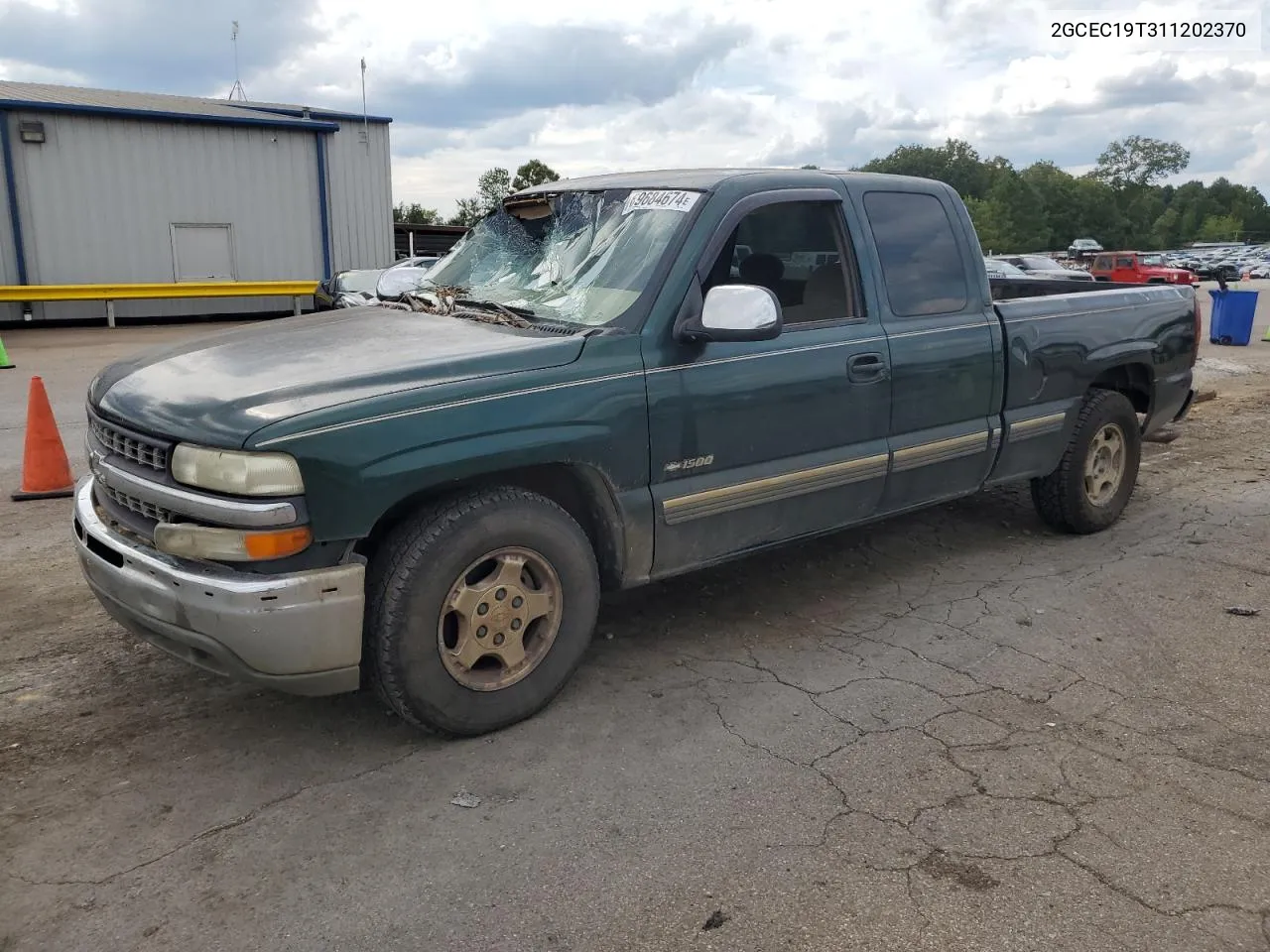 2001 Chevrolet Silverado C1500 VIN: 2GCEC19T311202370 Lot: 69684674